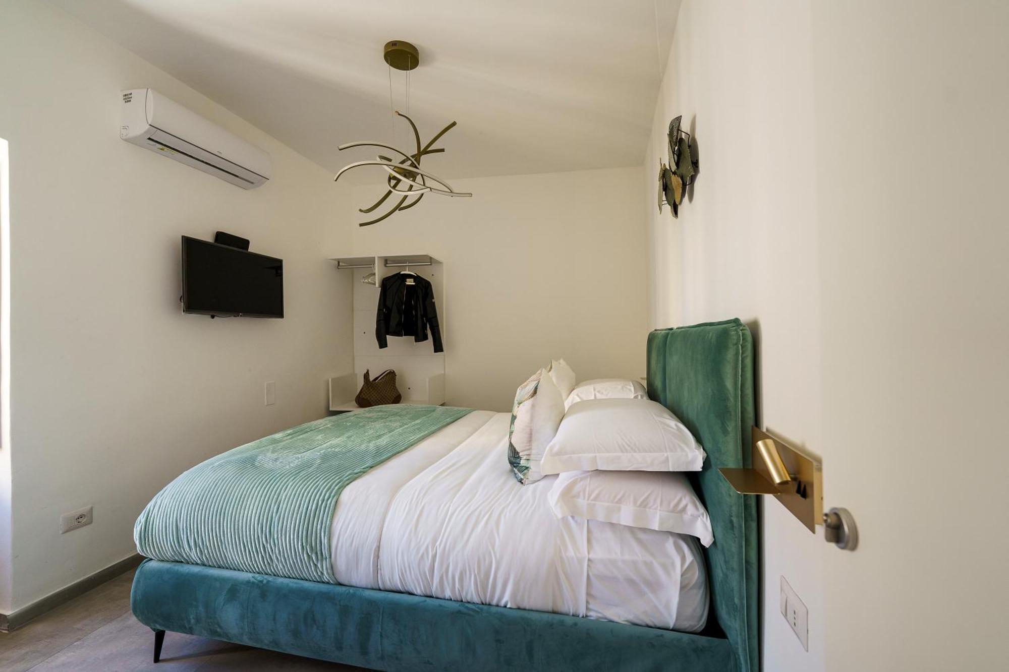 Ortigia Boutique Suites Syracuse Exterior photo